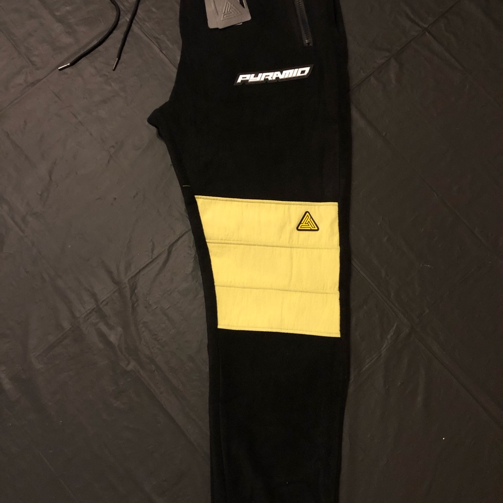 Pants - Picture 4 of 4